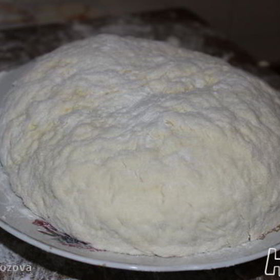 Рецепт бездрожжевого теста на кефире