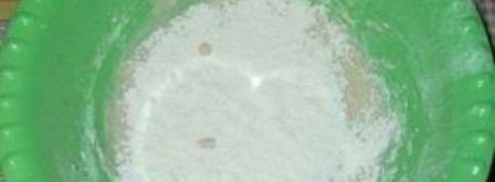 тесто для пирожков с сосиской. Шаг 2