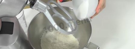 тесто на пиве простое и универсальное. Шаг 2