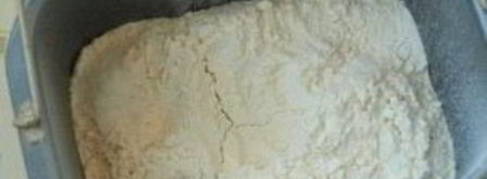 тесто в хлебопечке. Шаг 2