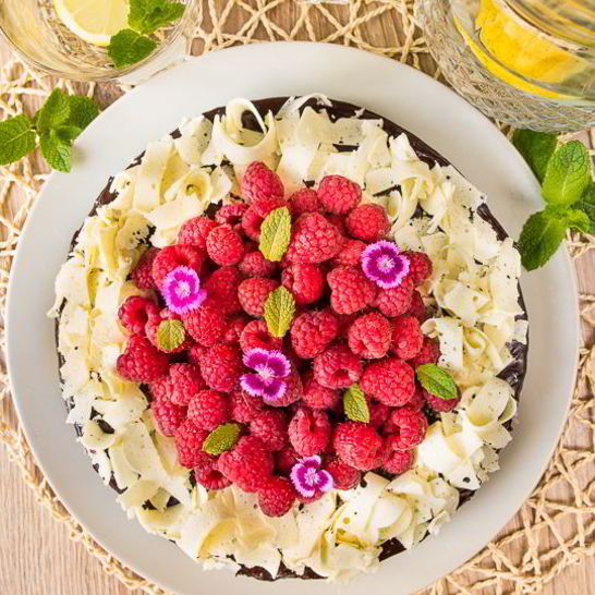 Рецепт малинового торта с шоколадом