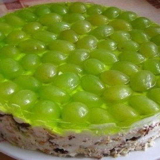 Рецепт яркого торта виноградинка без выпечки