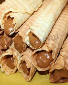 Вафельные трубочки со сгущенкой