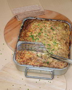 Картофельная запеканка с говядиной и анчоусами