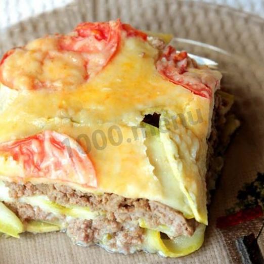 Запеканка с фаршем и помидорами в мультиварке