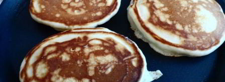 оладушки с лимонной цедрой, коньяком и черносмородиновым джемом. Шаг 4