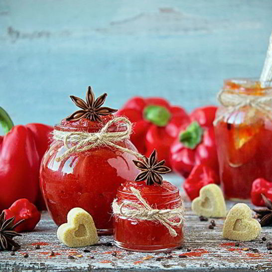 Рецепт пряного джема из сладкого и жгучего перца