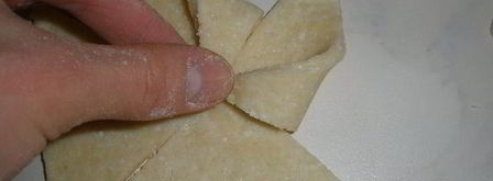 творожные вертушки с джемом. Шаг 5