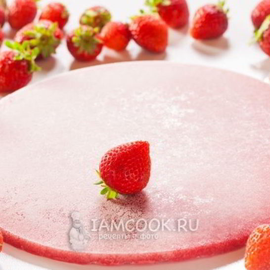 Рецепт клубничного компоте для торта