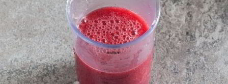 клубничное компоте для торта. Шаг 15