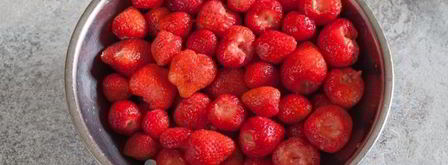 клубничное компоте для торта. Шаг 7