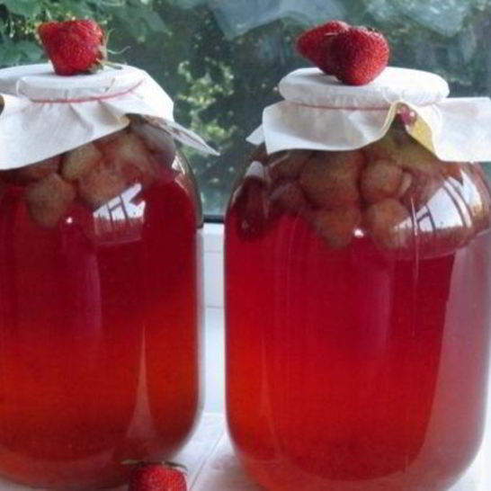 Рецепт клубничного компота на зиму