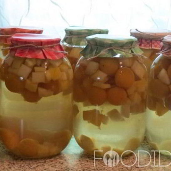 Рецепт компота из алычи с кабачками