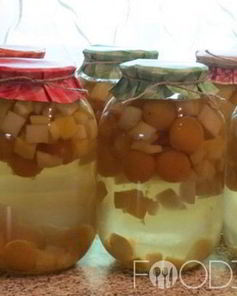 Компот из алычи с кабачками