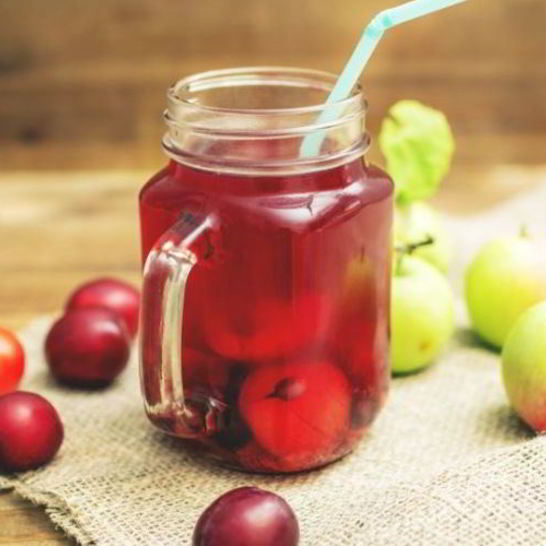 Рецепт компота из алычи с яблоками