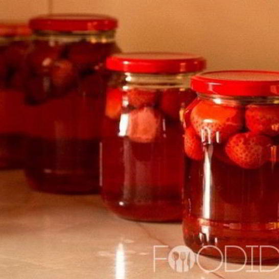 Рецепт компота из клубники и черешни