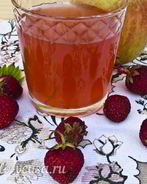 Компот из клубники и яблок