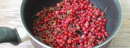компот из красной смородины на зиму. Шаг 3