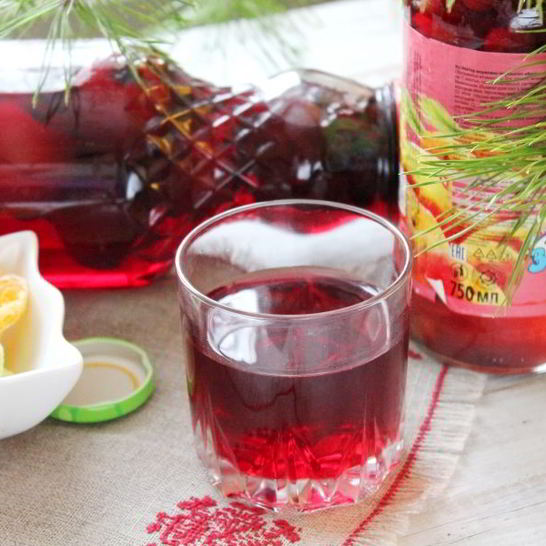 Рецепт компота из ранеток и вишни на зиму