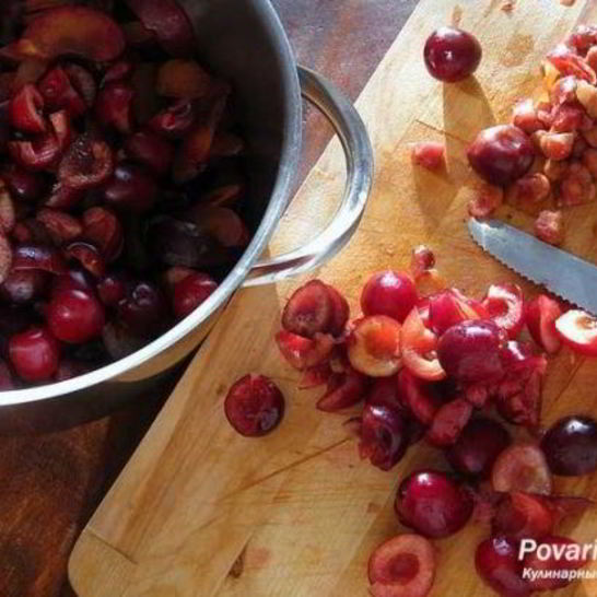 Рецепт компота из слив