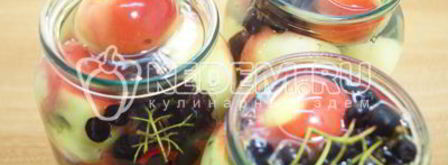 компот из яблок и черноплодной рябины. Шаг 5