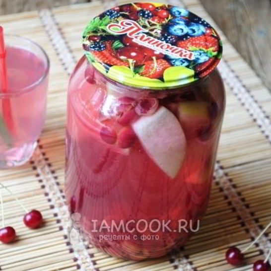 Рецепт компота из яблок и вишни