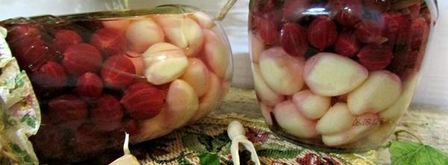 чеснок маринованный с крыжовником. Шаг 6