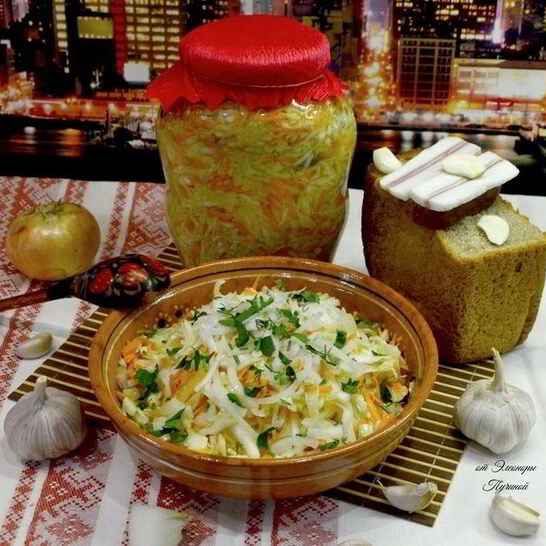 Рецепт маринованной капусты с морковью
