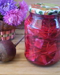 Маринованная капуста со свеклой и морковью