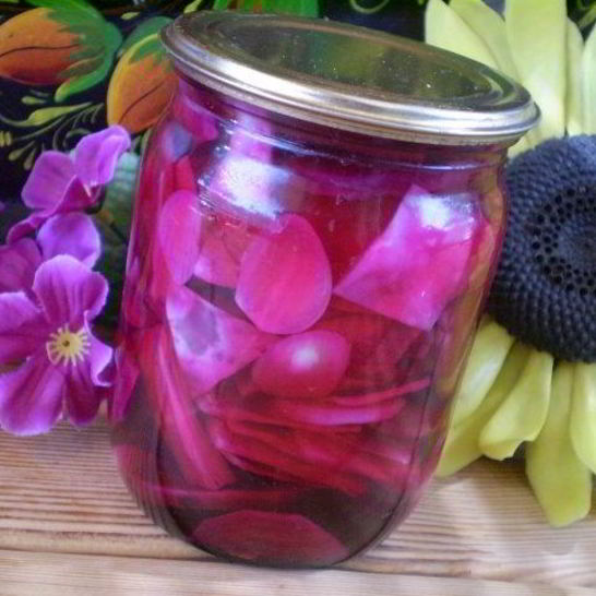 Рецепт маринованной капусты со свеклой