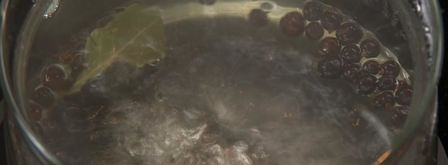 маринованные подосиновики с можжевельником. Шаг 2