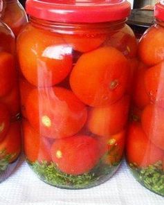 Помидоры маринованные с базиликом