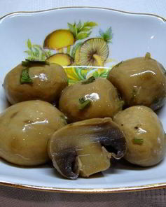 Шампиньоны маринованные