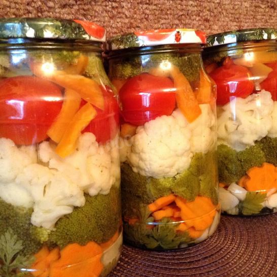Рецепт овощного капустного ассорти на зиму