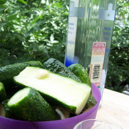 Рецепт малосольных огурчиков в пакете