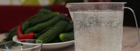 малосольные огурцы на минеральной воде. Шаг 3