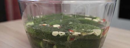 малосольные огурцы на минеральной воде. Шаг 7