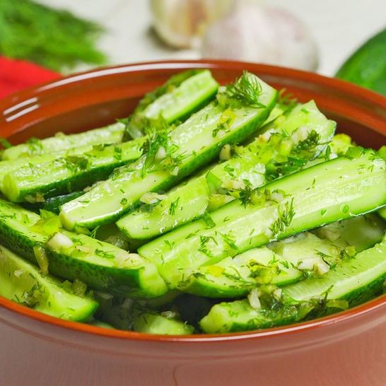 Рецепт малосольных огурцов с чесноком и перцем