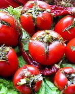 Малосольные помидоры с чесноком и зеленью