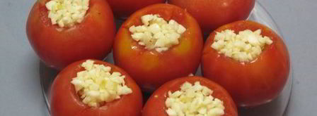 малосольные помидоры с чесноком. Шаг 3