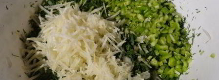 малосольные помидоры с зеленью. Шаг 4