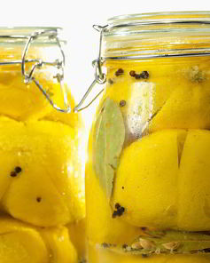 Соленые лимоны