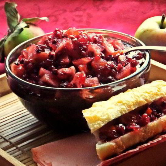 Рецепт бруснично-яблочного варенье с морковью