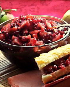 Бруснично-яблочное варенье с морковью