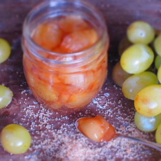 Рецепт варенья из белого винограда с ликером