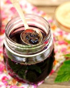 Варенье из черной смородины в мультиварке