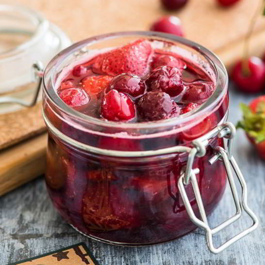 Рецепт варенья из клубники и вишни