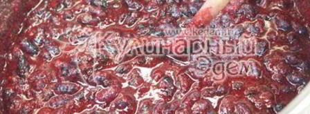 варенье из жимолости. Шаг 3