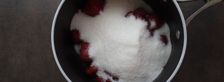 варенье-пятиминутка из замороженной клубники. Шаг 2