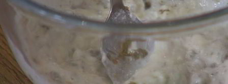 бутерброд с белой рыбой и соусом из йогурта и каперсов. Шаг 7